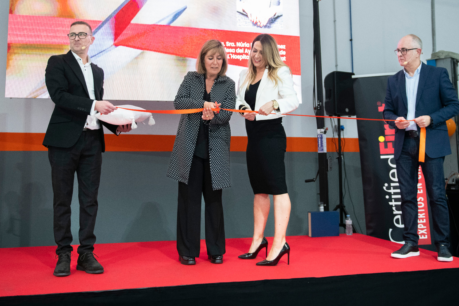 Talleres Muñoz, histórico miembro de la Red CertifiedFirst, amplía sus instalaciones de chapa y pintura